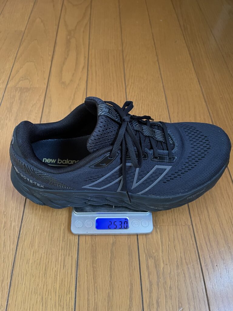 New Balance Fresh Foam X 880 v14 GORE TEX 重量