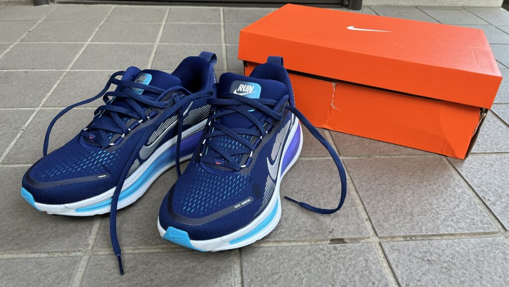 Nike ボメロ18全体像