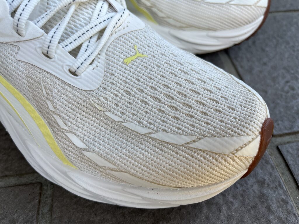 PUMA ヴェロシティニトロ4アッパー