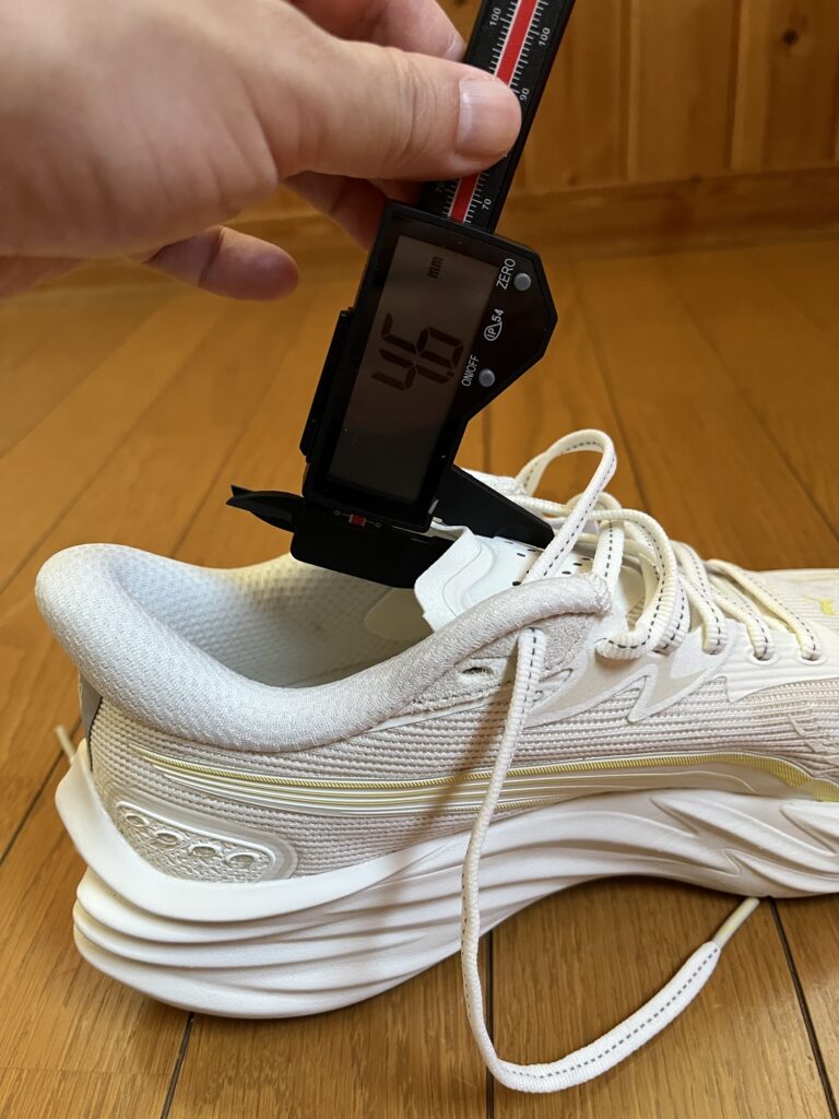 PUMA ヴェロシティニトロ4シュータン厚み