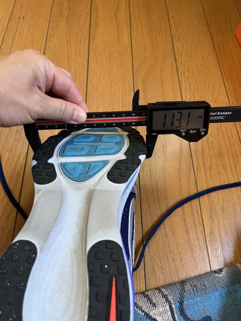 Nike ボメロ18前足部の幅