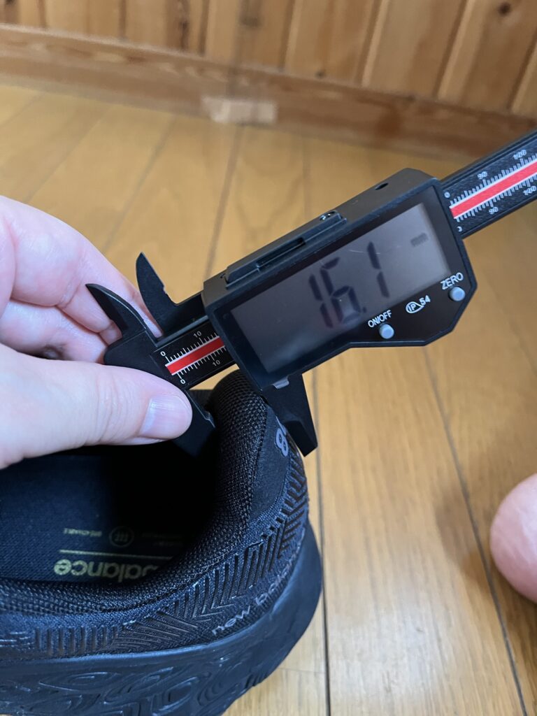 New Balance Fresh Foam v14 880 GORE-TEX　ヒール厚み