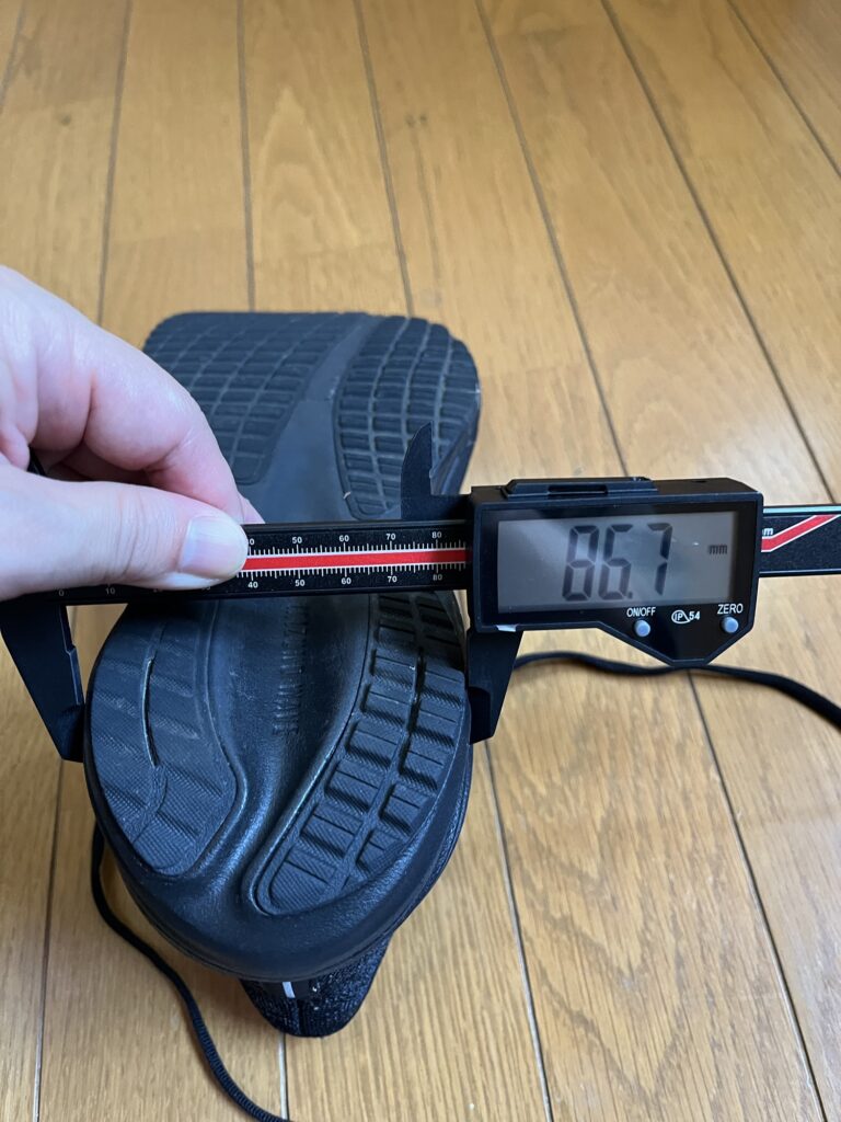 Mizuno ウェーブライダー29 かかと部幅