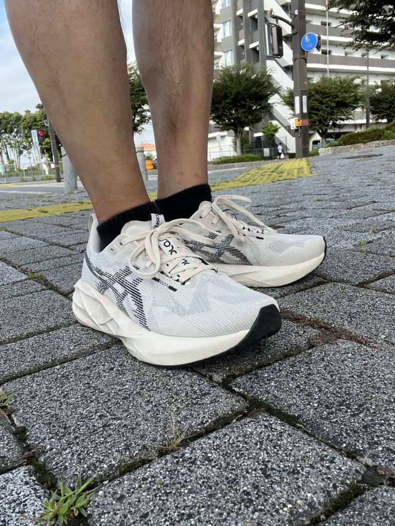 アシックスノヴァブラスト5の実際に走ってレビューする写真