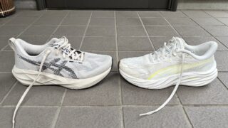 アシックスノヴァブラスト5vsプーマヴェロシティニトロ4比較レビューの写真