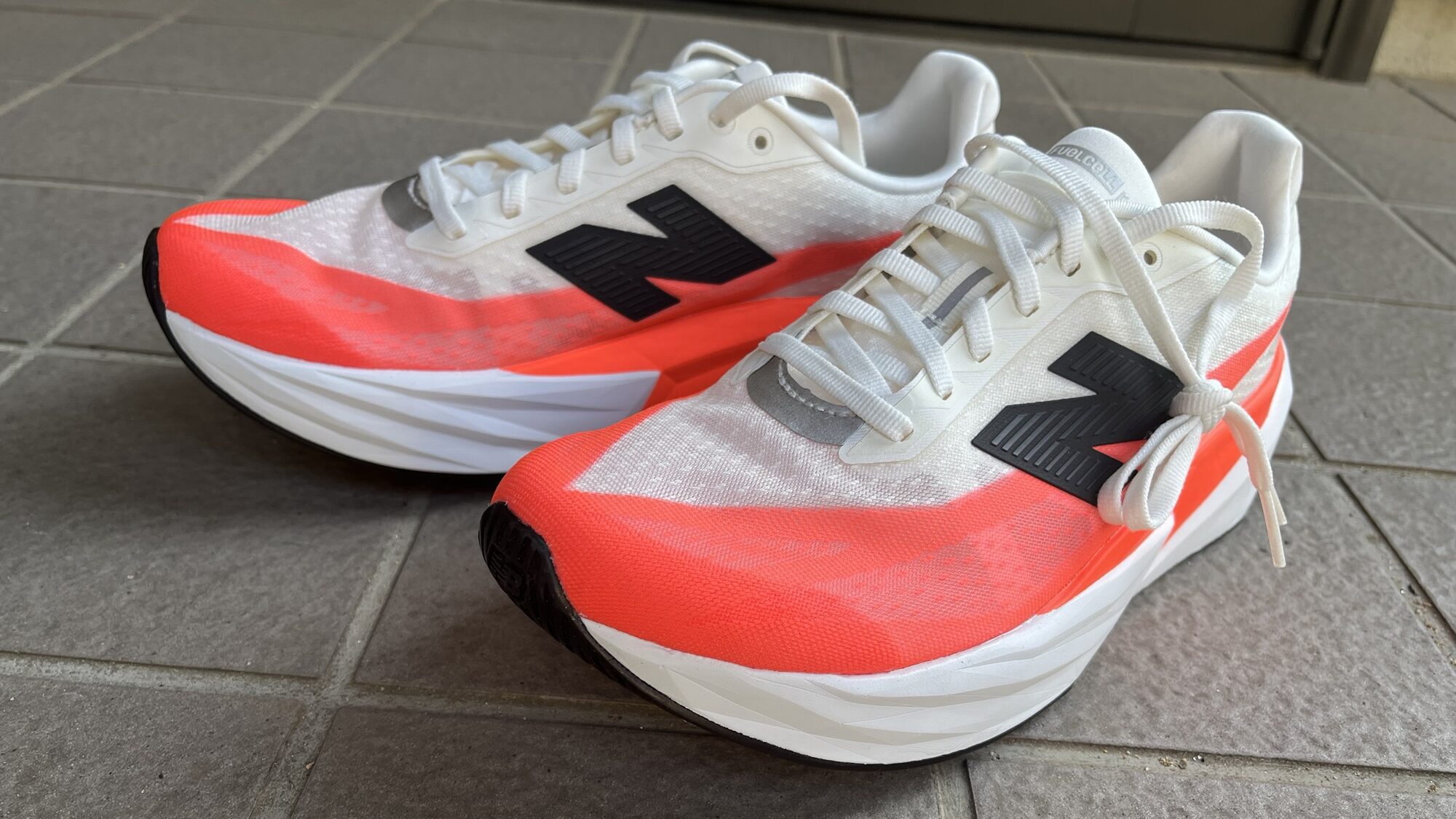 New Balance FuelCell Rebel v5レビュー外観写真4