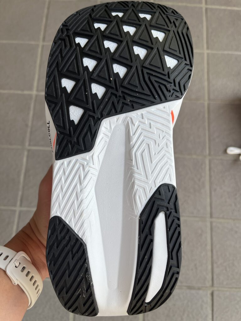 New Balance FuelCell Rebel v5レビューアウトソール写真1