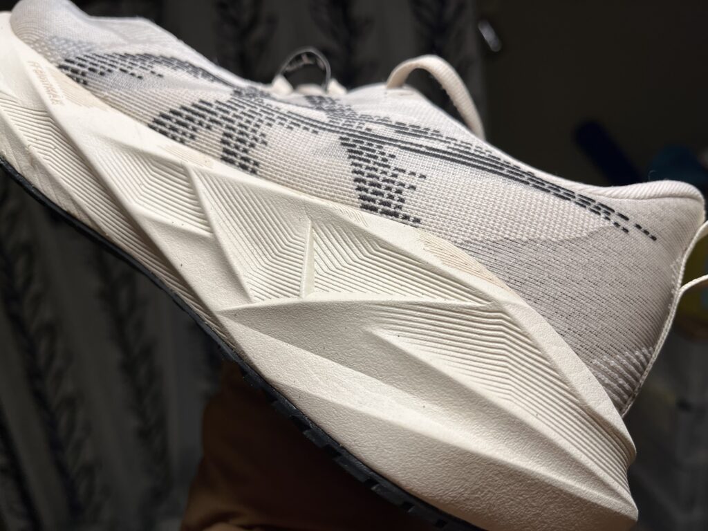 ノヴァブラスト5 150km走った状態のミッドソール