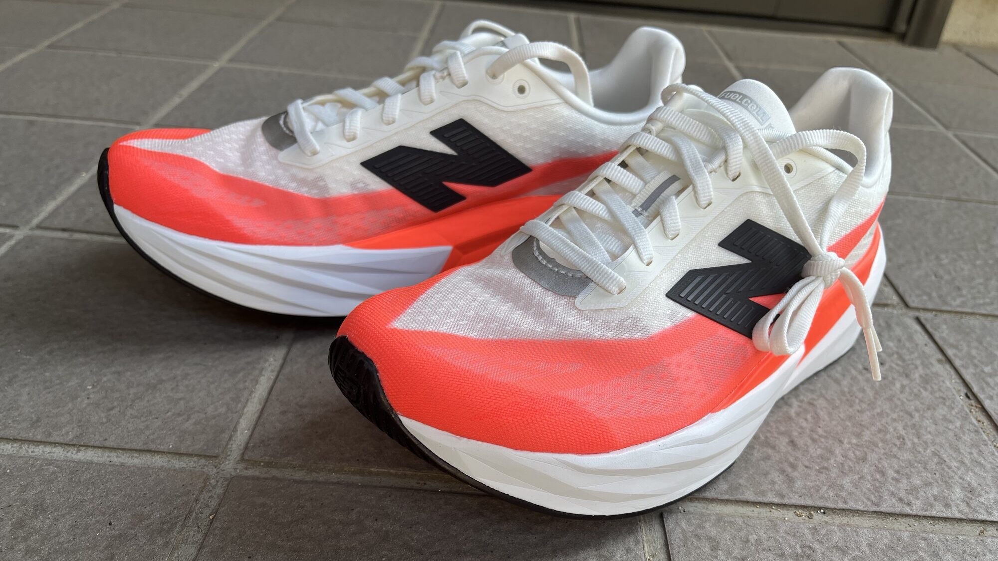 New Balance FuelCell Rebel v5レビュー外観写真4