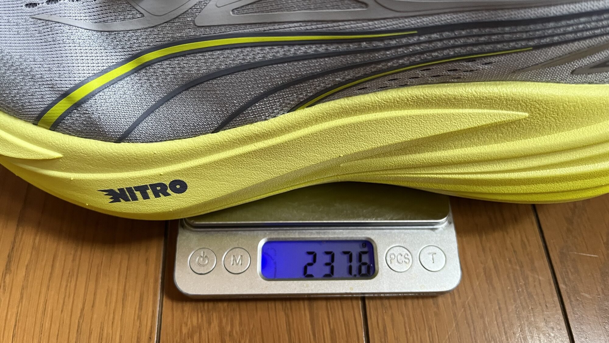 PUMA マグマックスニトロ2重さ