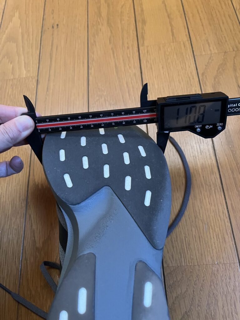 アディダス　アディゼロ EVO SL　前足幅