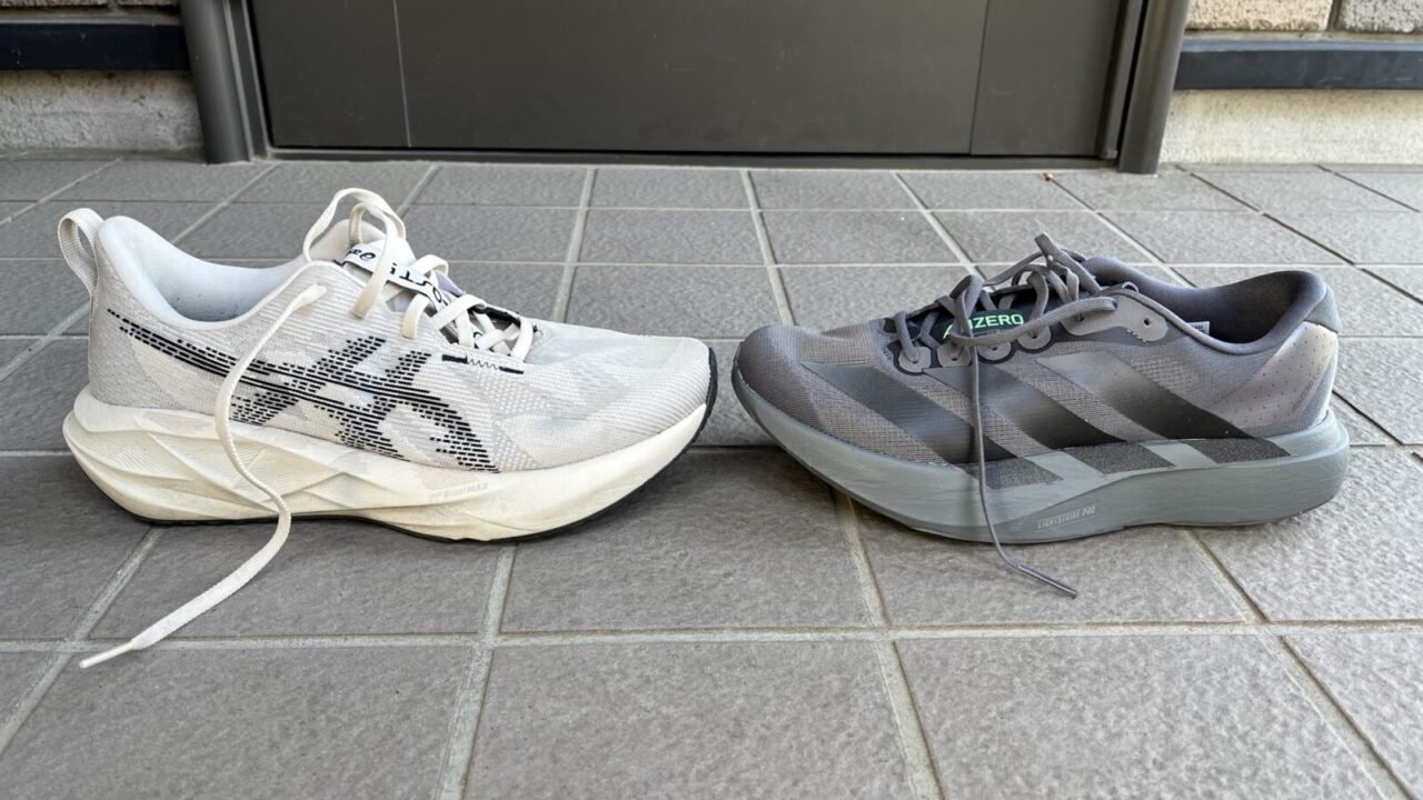 ノヴァブラスト5 vs EVO SL 徹底比較レビュー 横から見た写真