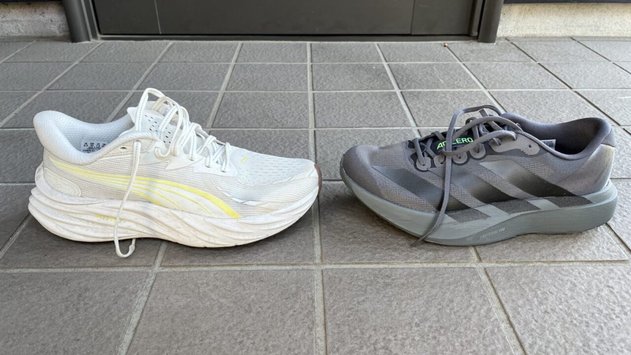 ヴェロシティニトロ4 vs アディゼロ EVO SL 徹底比較レビュー横から見た写真
