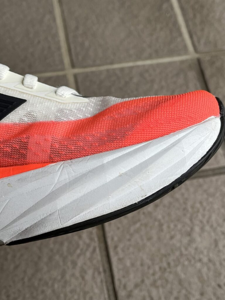 FuelCell Rebel v5ミッドソール形状