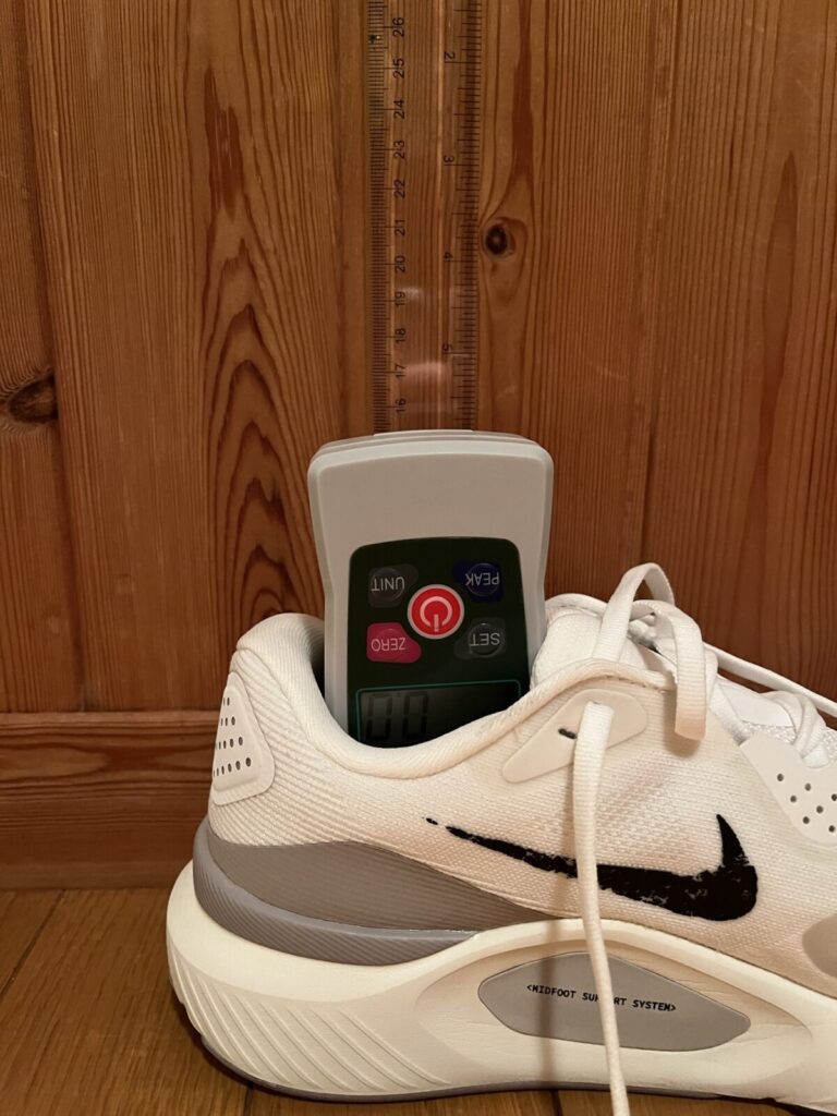 ナイキ　ストラクチャー26　クッション性