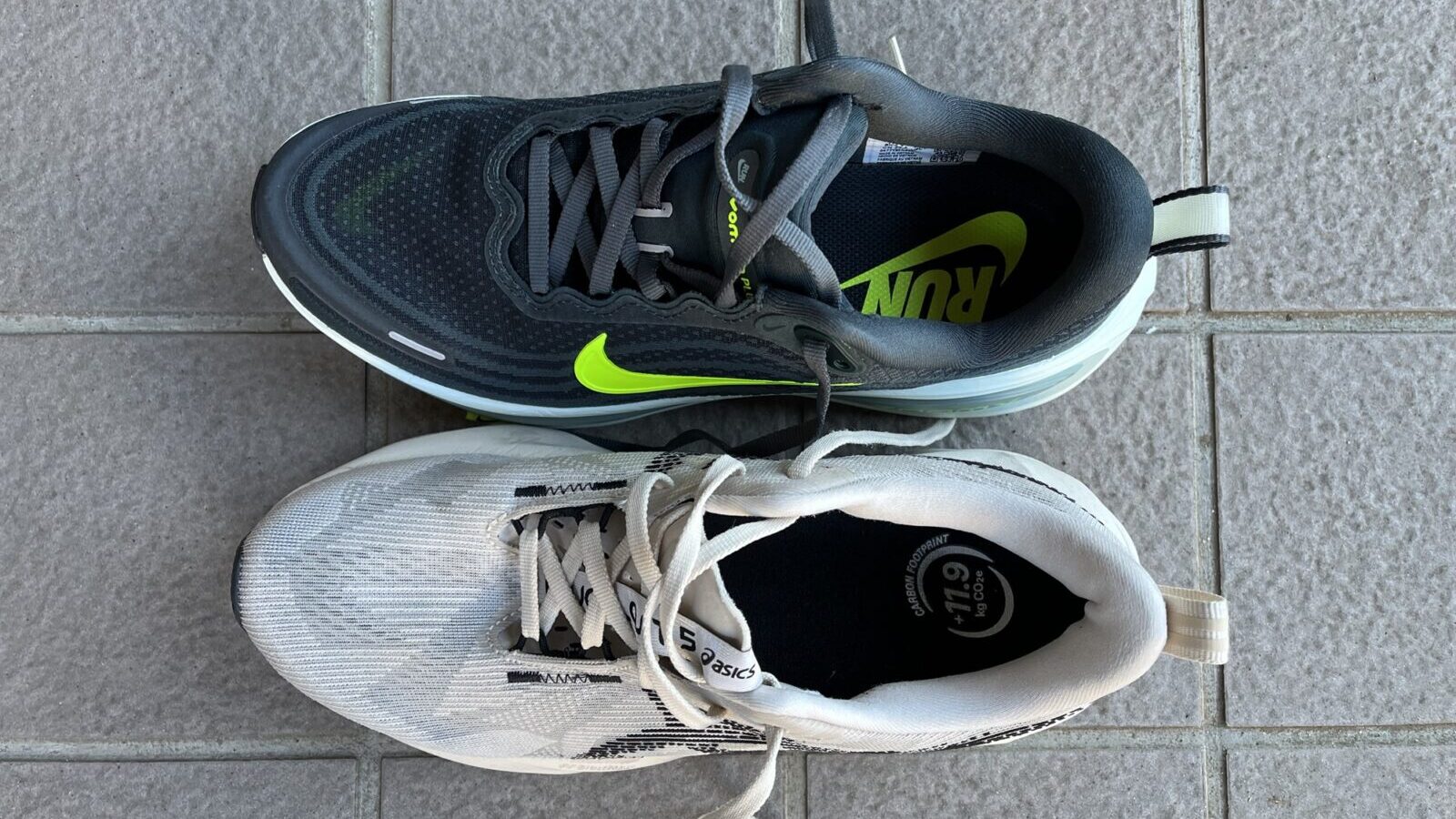 ボメロプラス vs ノヴァブラスト5　徹底比較レビュー　上から見た写真