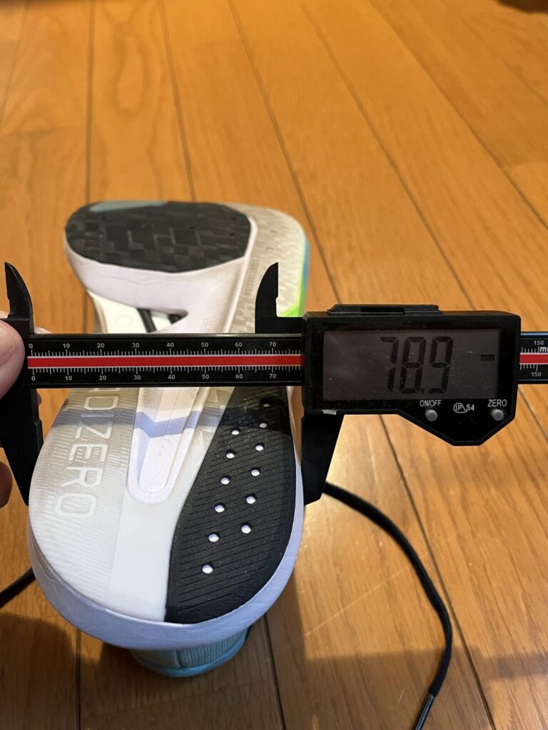 アディゼロ　ボストン13　徹底レビュー　かかと部幅