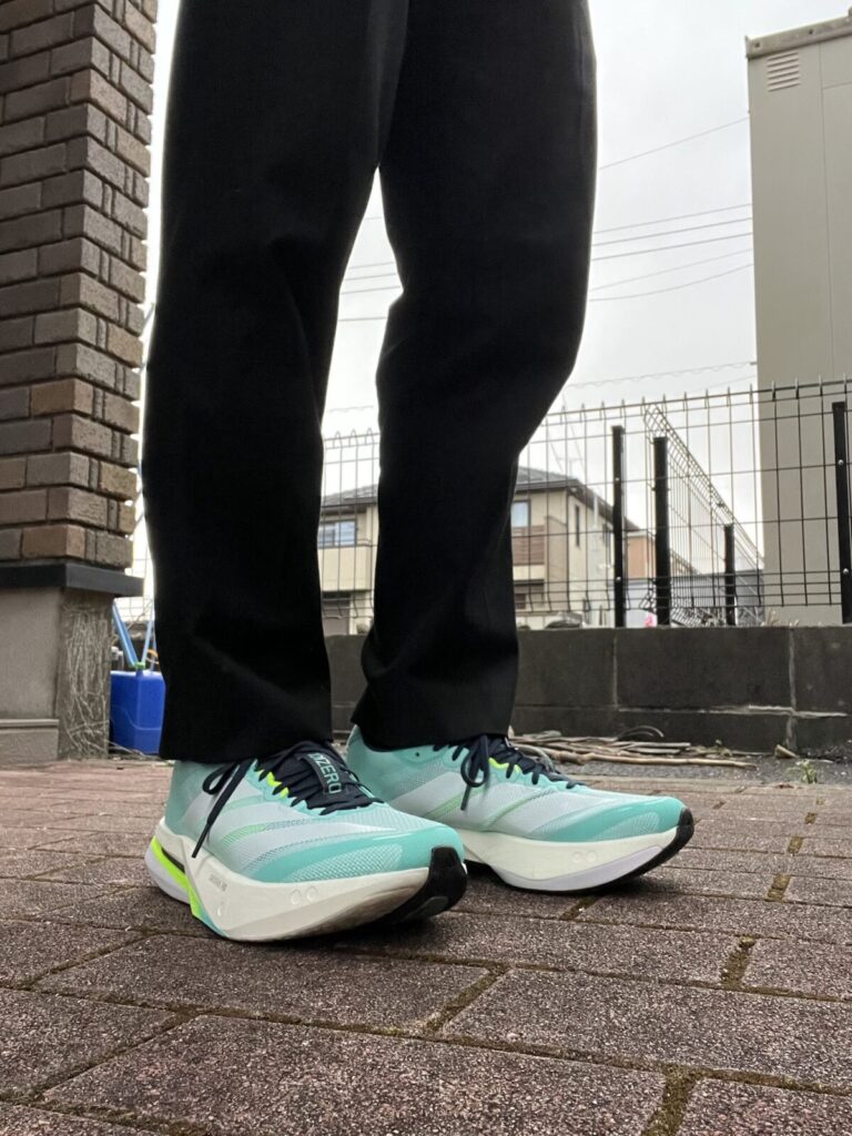 アディゼロ　ボストン13　徹底レビュー　普段履きで履いてみた