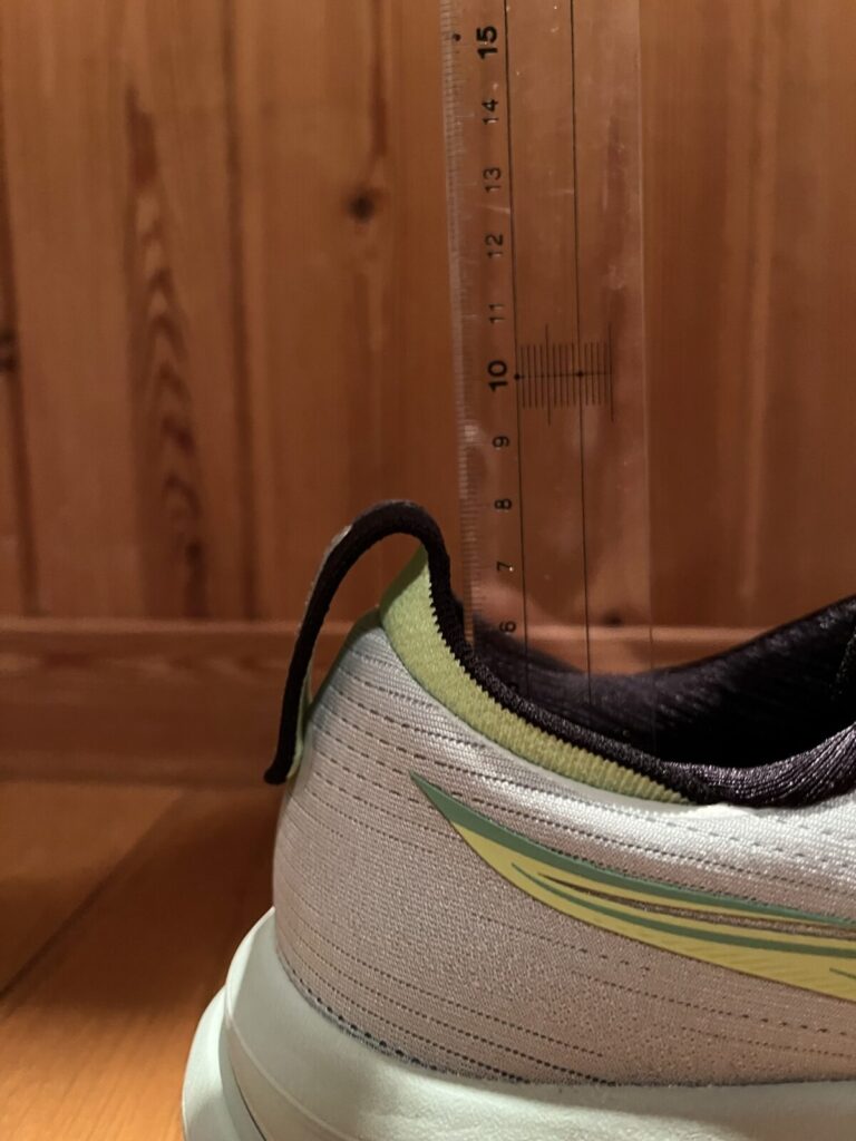 ゲルニンバス28　徹底レビュー　ヒール高さ