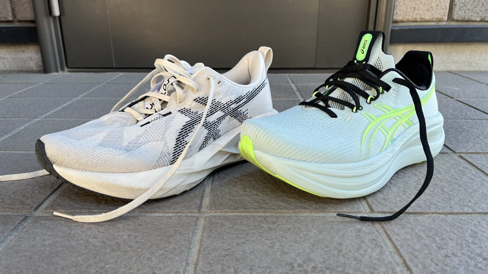 ノヴァブラスト5 vs ゲルニンバス28　徹底比較レビュー　正面から見た写真