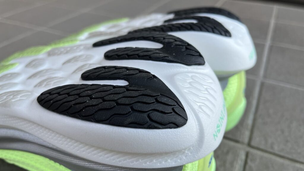 1080v15　徹底レビュー　グリップ力かかと部