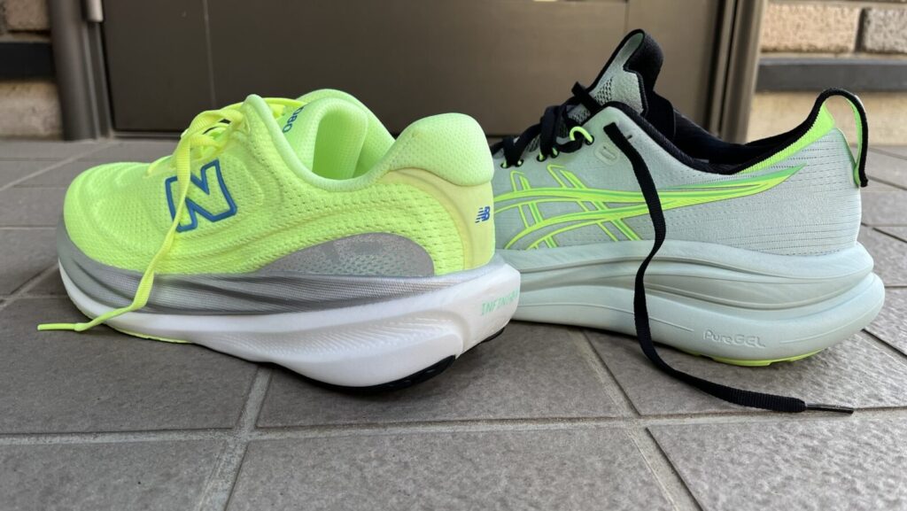 1080v15 vs ゲルニンバス28　徹底比較レビュー　かかとから見た写真