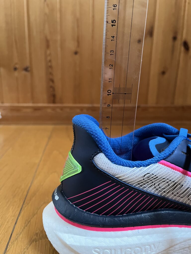 エンドルフィン　アズーラ　ヒール高さ