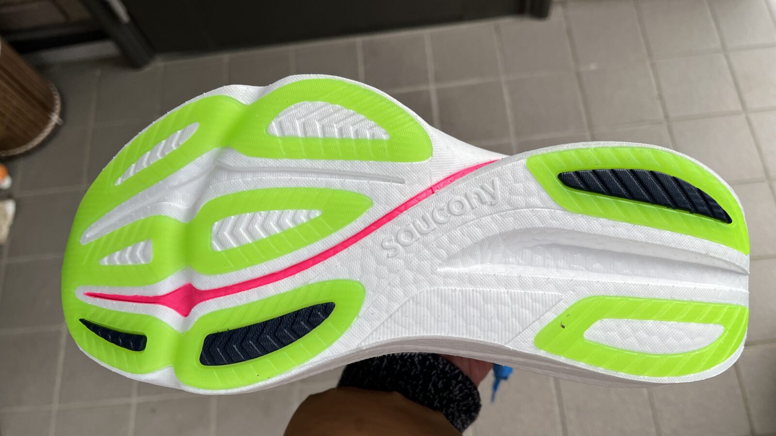 エンドルフィン　アズーラ　アウトソール