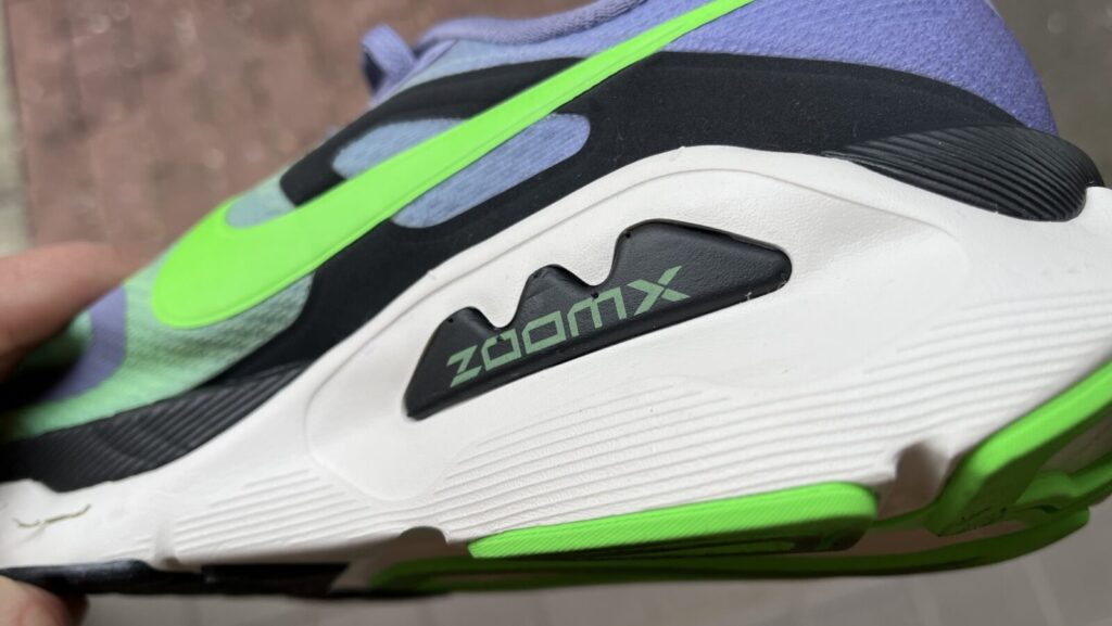 ストラクチャープラス　徹底レビュー　ミッドソールのZoomXフォーム