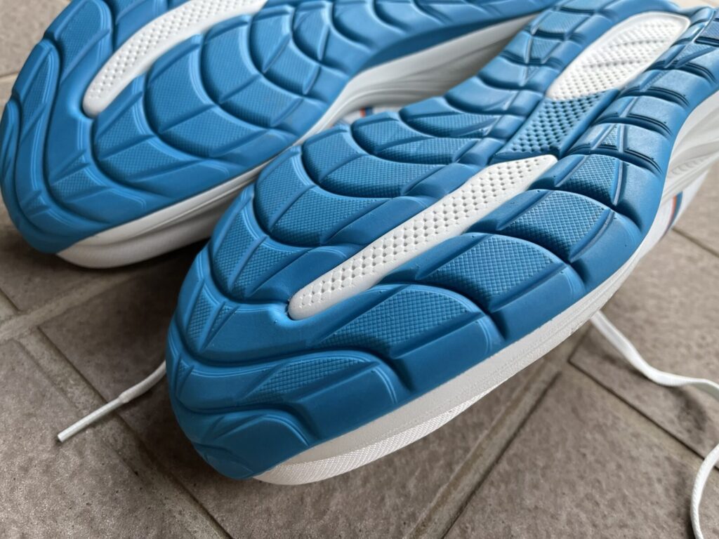 ゲルキュムラス28　徹底レビュー　アウトソール1