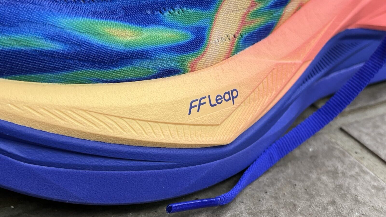 スーパーブラスト3 レビュー ミッドソール