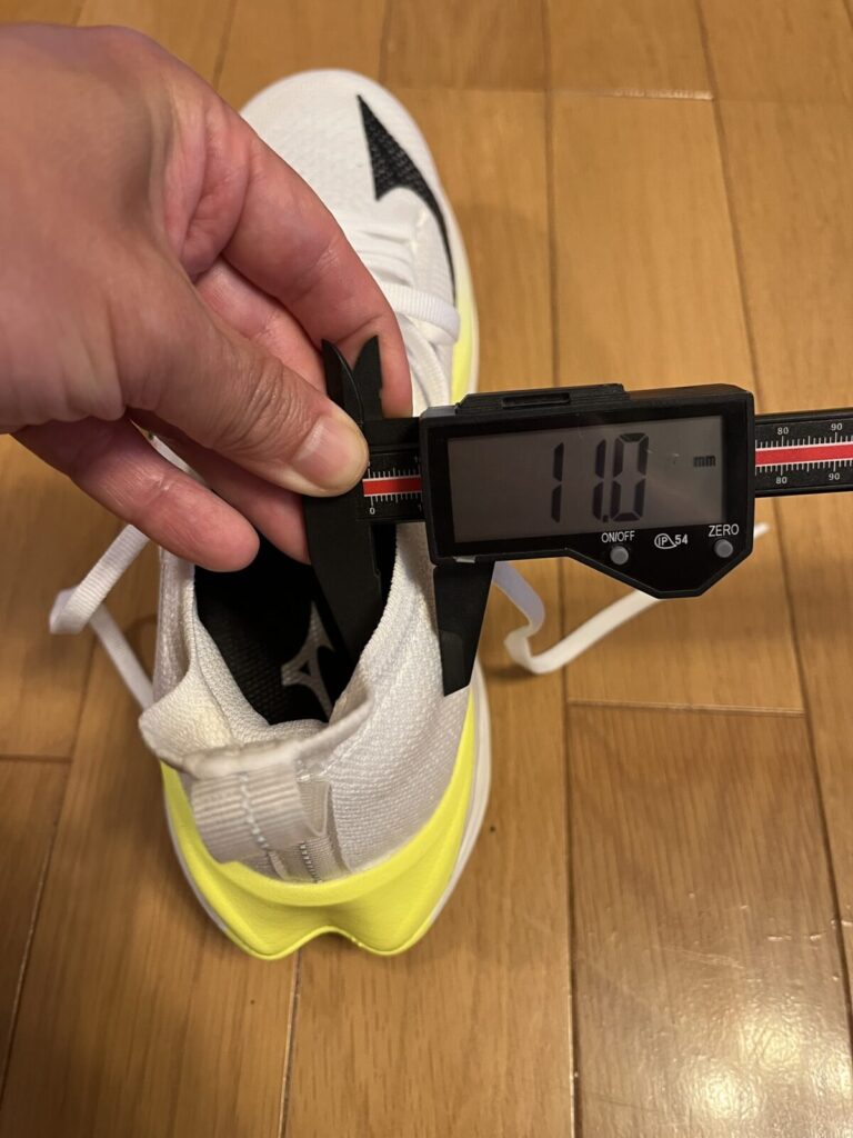 ミズノネオビスタ3 履き口クッションサイド厚み