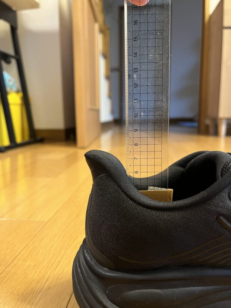 クリフトン11 ヒール高さ